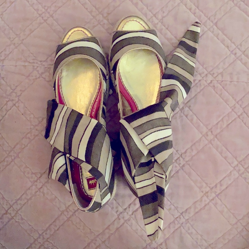 🆕 Elaine Turner Canvas Moroccan Brown Sandals